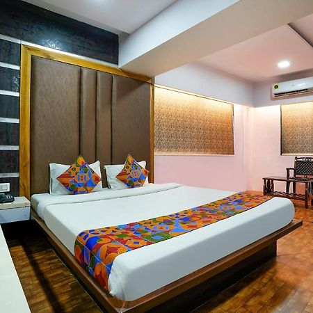 Fabexpress Vinyasa Residency Hotell Bhayandar Exteriör bild