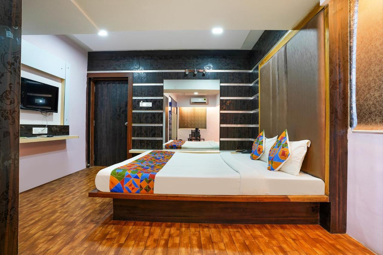 Fabexpress Vinyasa Residency Hotell Bhayandar Exteriör bild