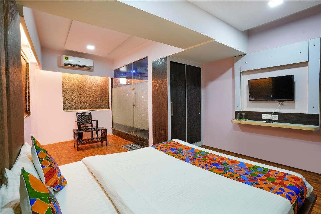Fabexpress Vinyasa Residency Hotell Bhayandar Exteriör bild