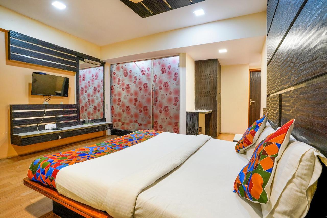 Fabexpress Vinyasa Residency Hotell Bhayandar Exteriör bild